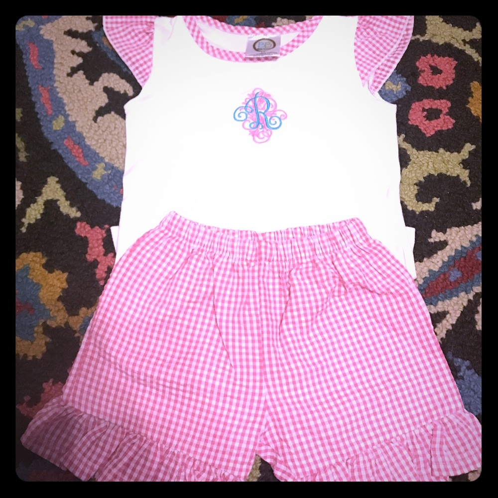 R Monogramed Shorts Set